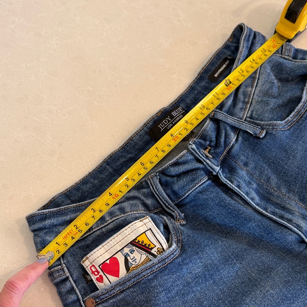 Judy Blue Woman’s Boyfriend Jeans - Picture 5 of 12